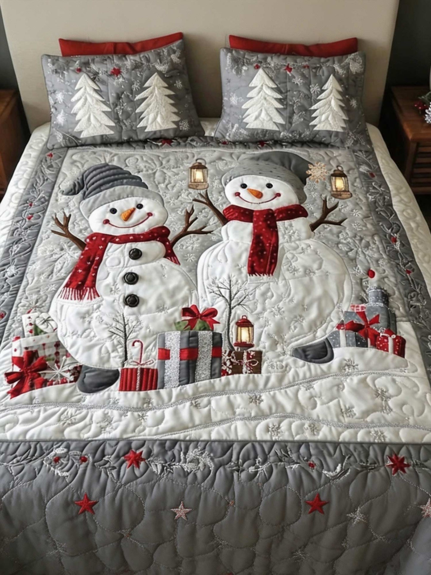 Gifted Snow 3‐Piece Quilted Bedding Set